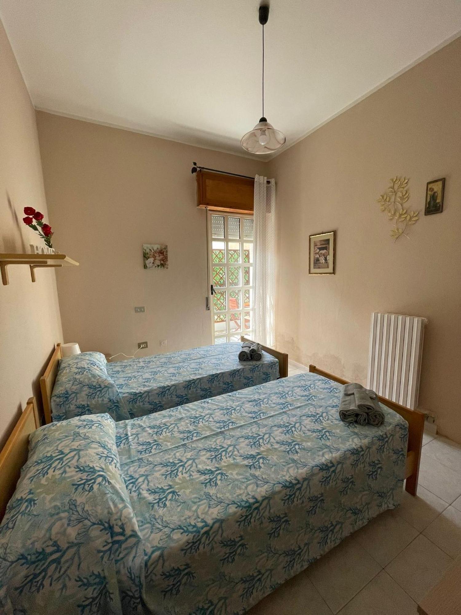 Casa Elena Apartment Cagliari Ngoại thất bức ảnh